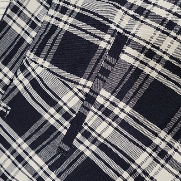 Ann Taylor Navy Plaid Shorts Size 2 - Picture 6 of 6